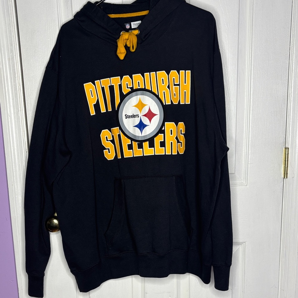 NFL Pittsburgh Steelers Black and Gold Hoodie (2XL)